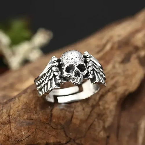 Ring med dødningehoved