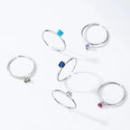 Farget zirkon fødselsstensring