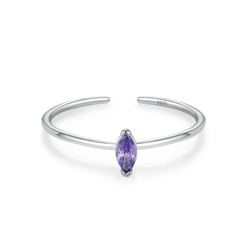 Farget zirkon fødselsstensring