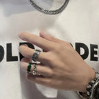 Prsten s vyřezávanou hvězdou