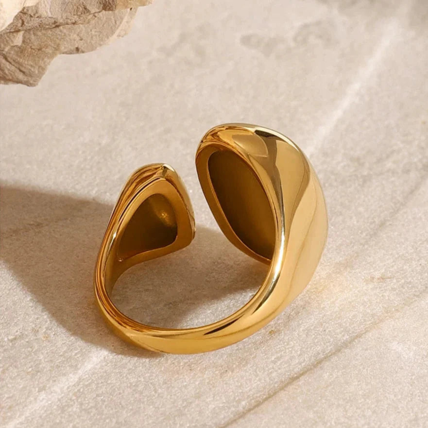 Ring med dobbelt dråbeform