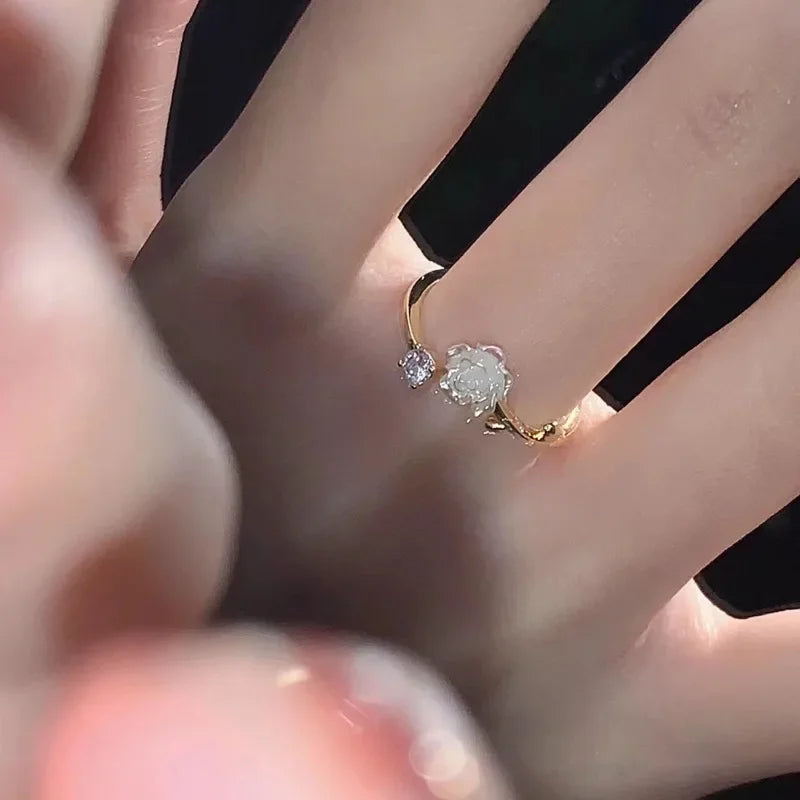 Ring Tulipanblomst i Zirkon