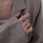 Elegant stor blomst ring