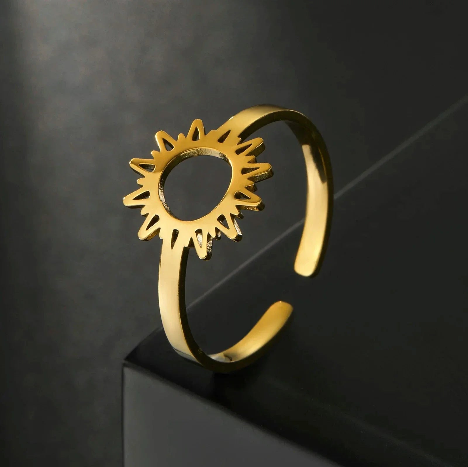 Prsten Sluneční kruh pro ženy zlatý