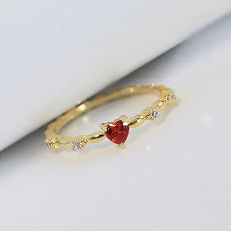 Bague avec Coeur Rouge et Zircon