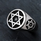 Ring med inngravert Davidsstjerner, jødisk symbolikk