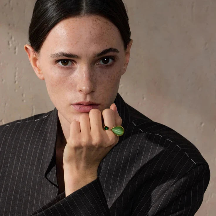 Bague avec Goutte d'Eau en Pierre Naturelle et Zircon