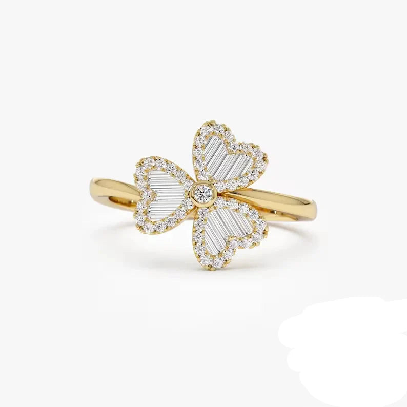 Ring med 3-bladet Kløver i Zirkonia