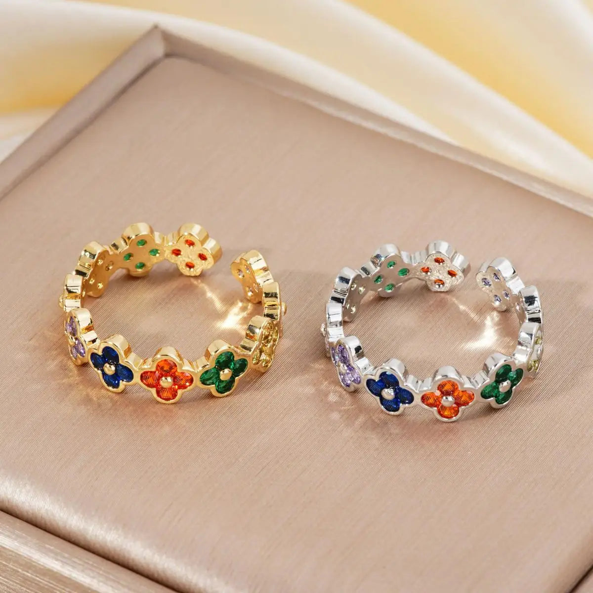 Bague avec Trèfles à 4 Feuilles Colorés en Zircon or