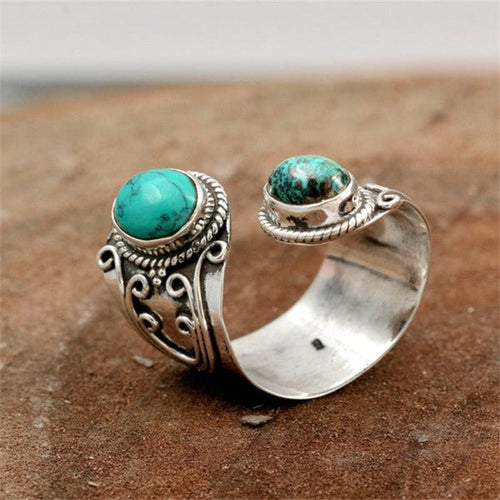 Etnisk ring med naturlige sten