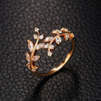 Efterårs Zircon laurbærblad ring i guld
