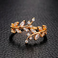 Efterårs Zircon laurbærblad ring i guld