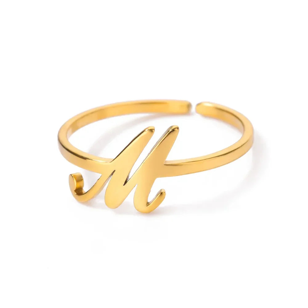 Smal personlig ring med initial m