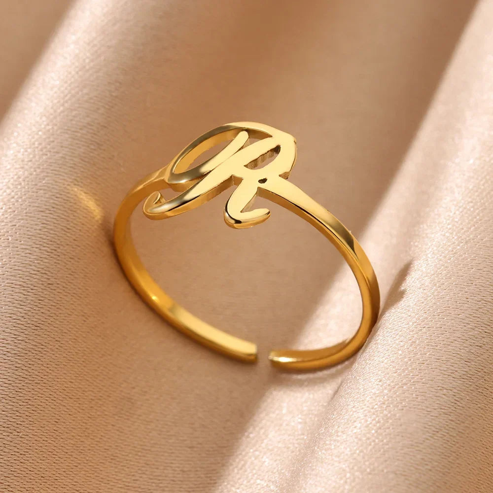 Smal personlig ring med initial