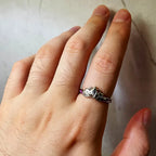 Stříbrný prsten s květem lotosu