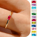 Minimalistisk ring med rektangulær fødselsstein for kvinner januar