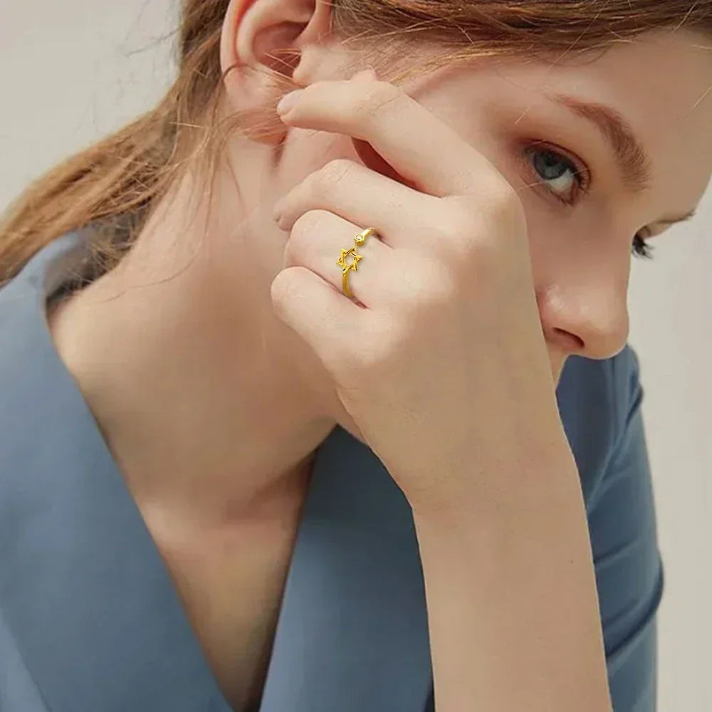 Åpen ring for dame med Davidsstjernen, jødisk symbol, gull