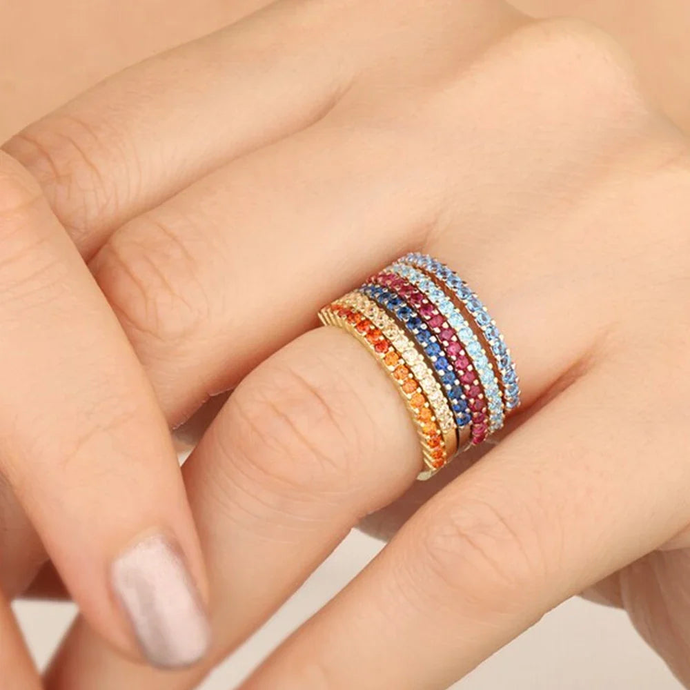 Fødselssteinring i gull og sølv for kvinner 