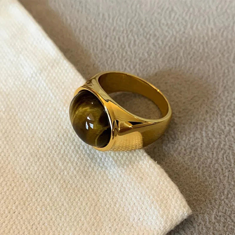 Ring med Tigerøje-sten i guld stil B
