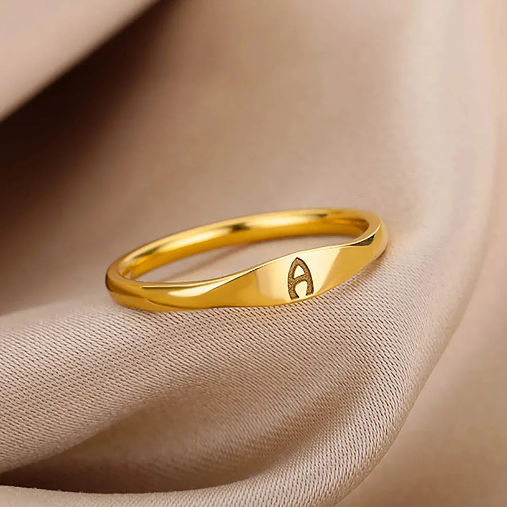 Dame ring initial a