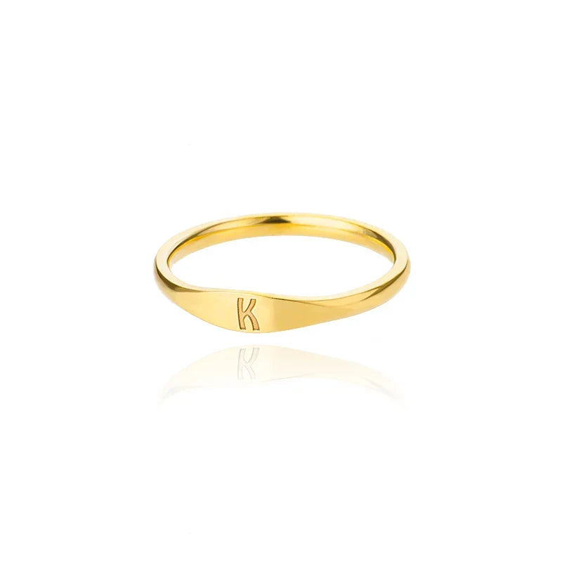 Dame ring initial k