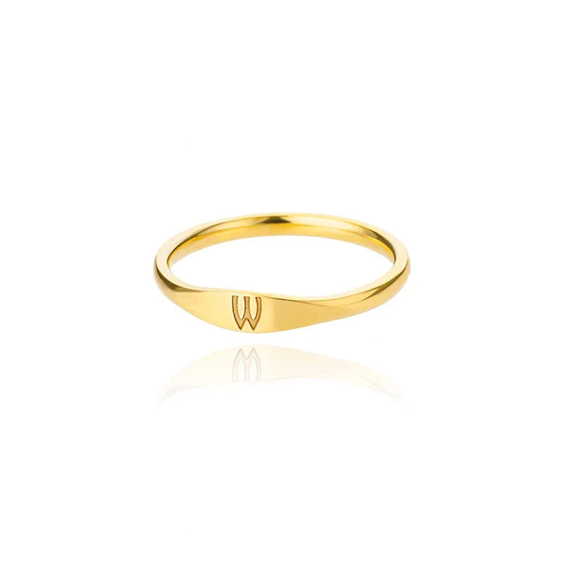 Dame ring initial w