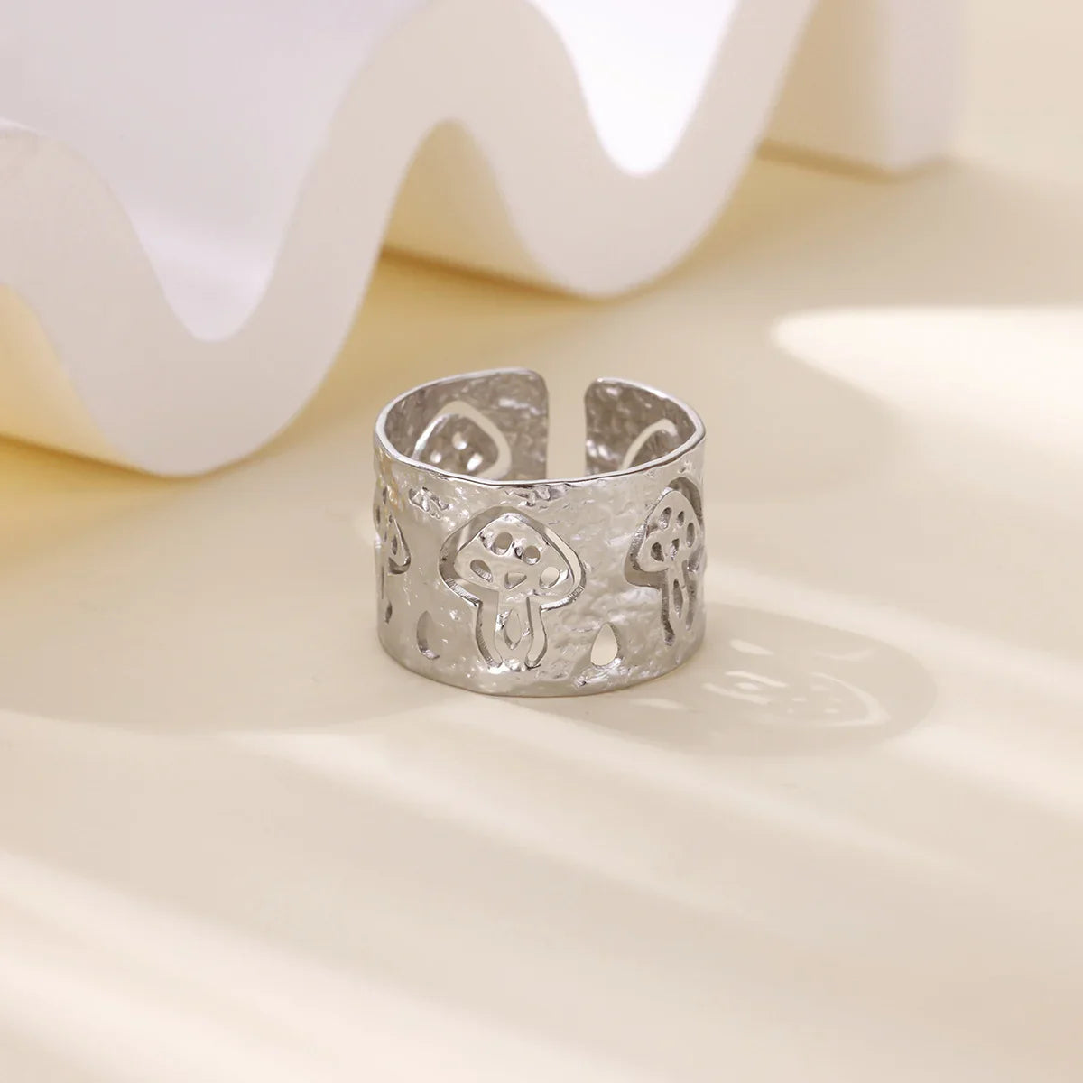 Bague Rétro avec Champignons argent