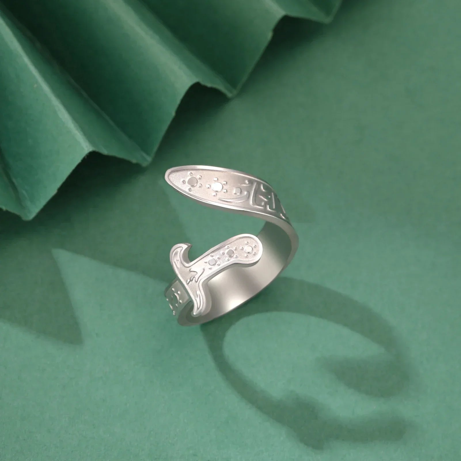 Ring med Ali Zulfiqar-sverd, arabisk symbol, sølv