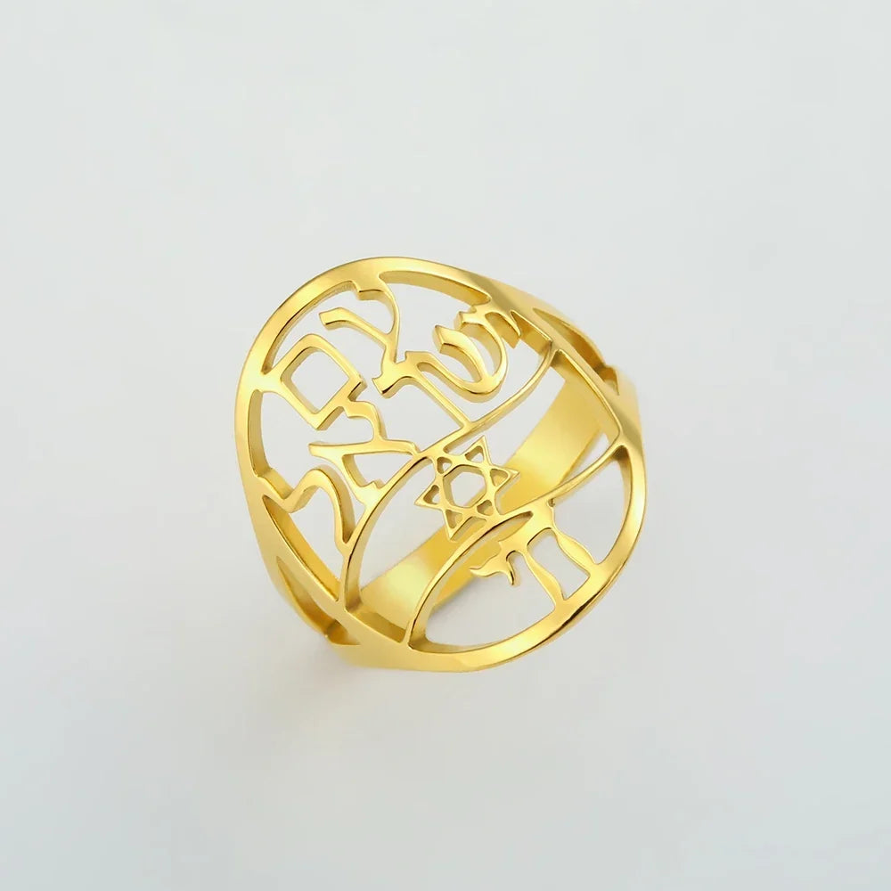 Symbolisk judisk ring med hebreisk gravyr, Davidsstjärna och Haï Chai, guld