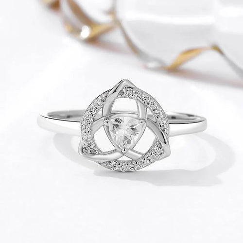 Ring Triquetra Knude af den Irske Keltiske Treenighed sølv