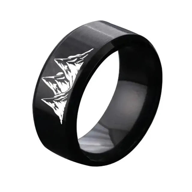 Farvede ringe med sorte bjerge