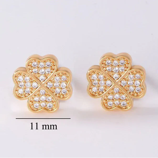 Øreringe med stift og 4-bladede kløver i zircon