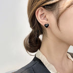 Hjerte Ørestikker til Kvinder sort