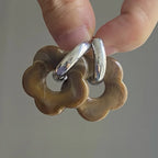 Creol-øreringer med blomst i harpiks