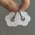 Creol-øreringer med blomst i harpiks