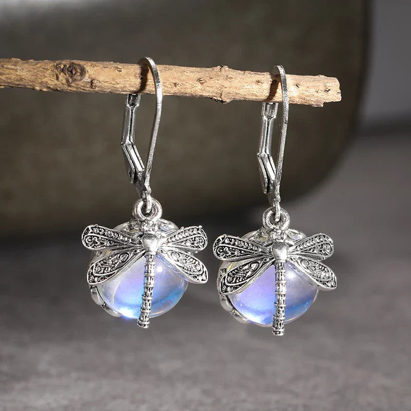 Boucles d'Oreilles Pendante Papillon et Pierre de Lune