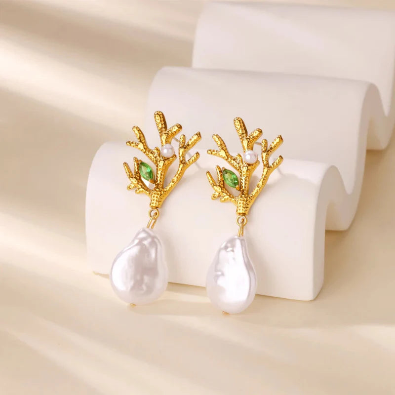 Náušnice visací korál s perlou a zeleným zirkonem