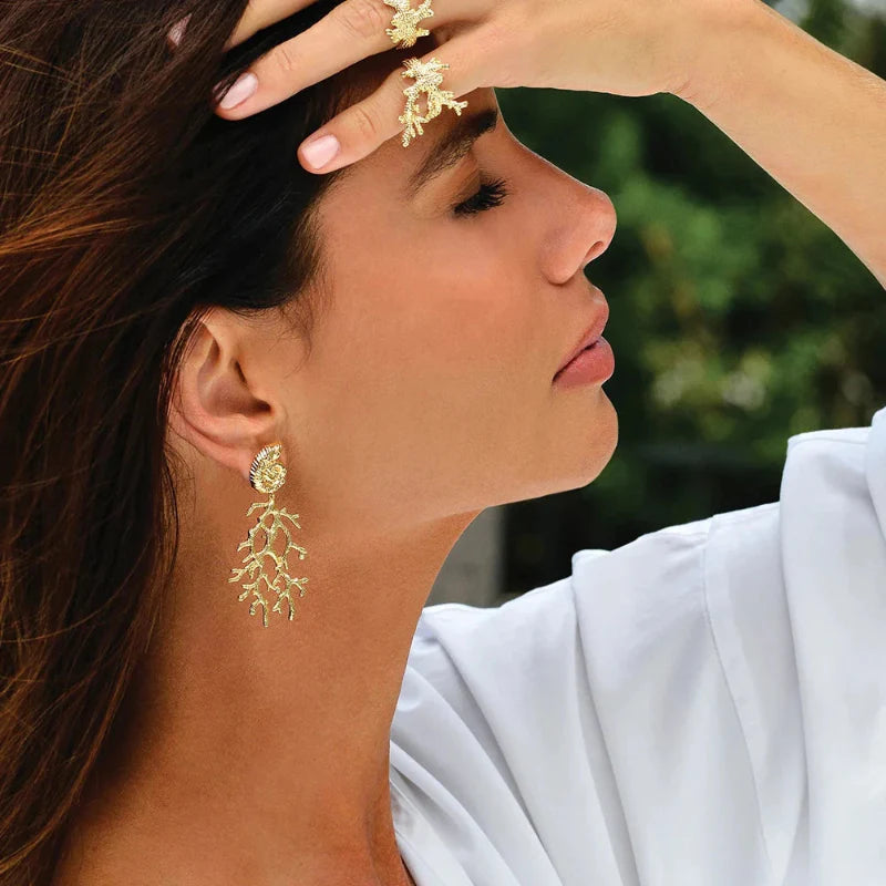 Boucles d'Oreilles Pendantes Conque et Corail