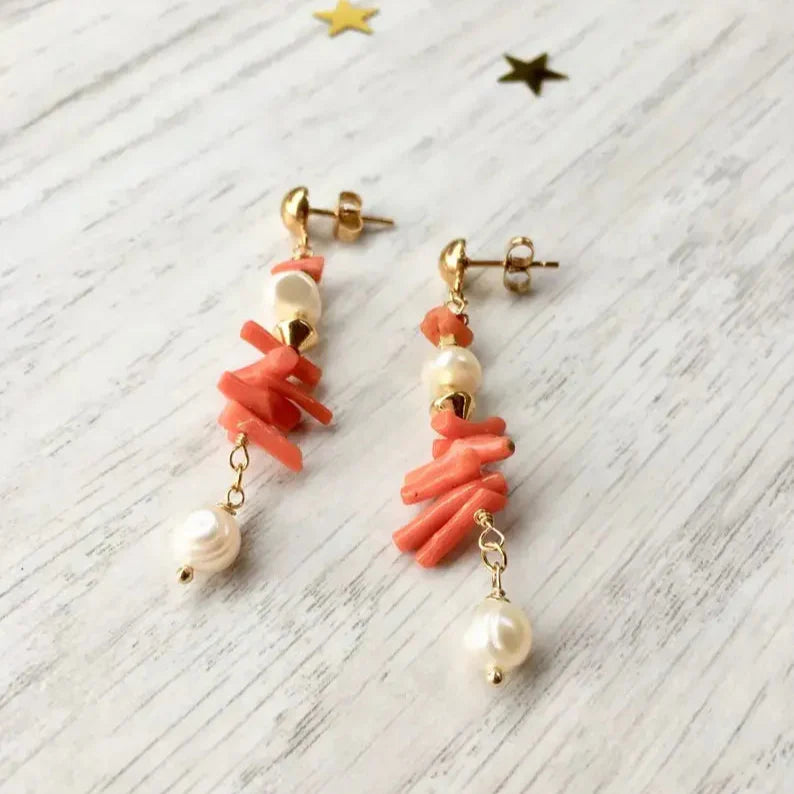 Boucles d'Oreilles Pendantes Corail avec Perles
