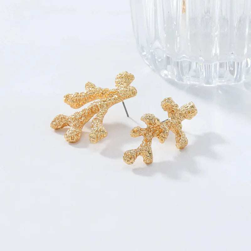 Visací náušnice s korálky zlaté nebo stříbrné