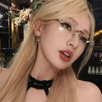 Hængende øreringe med kristent kors i zirkonium