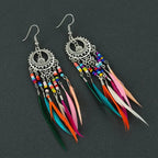 Etnické visací náušnice s barevnými peřím pro ženy stříbrné