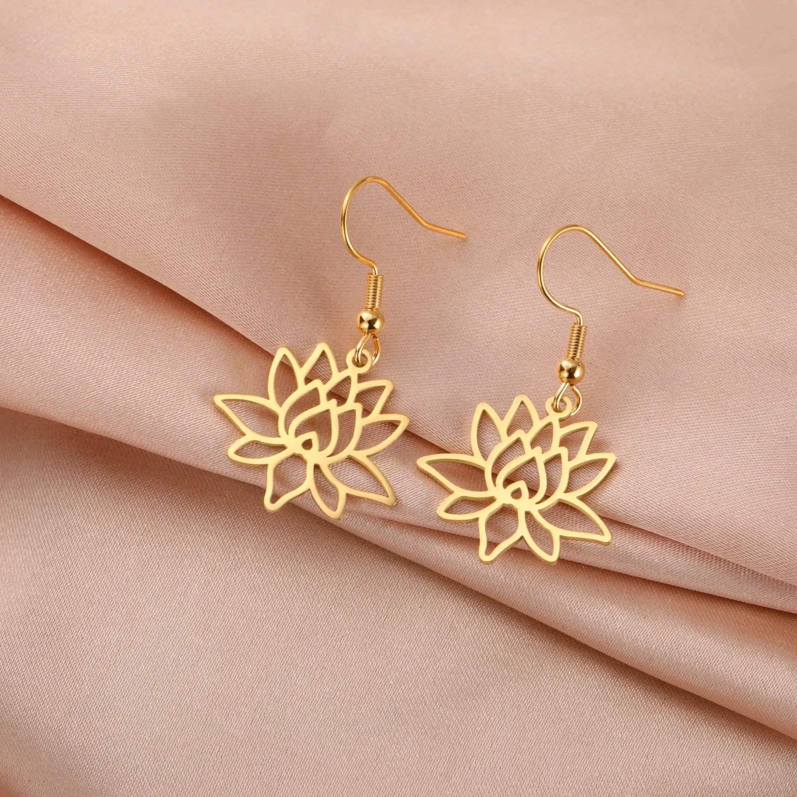 Boucles d'Oreilles Pendantes Fleur de Lotus Femme or