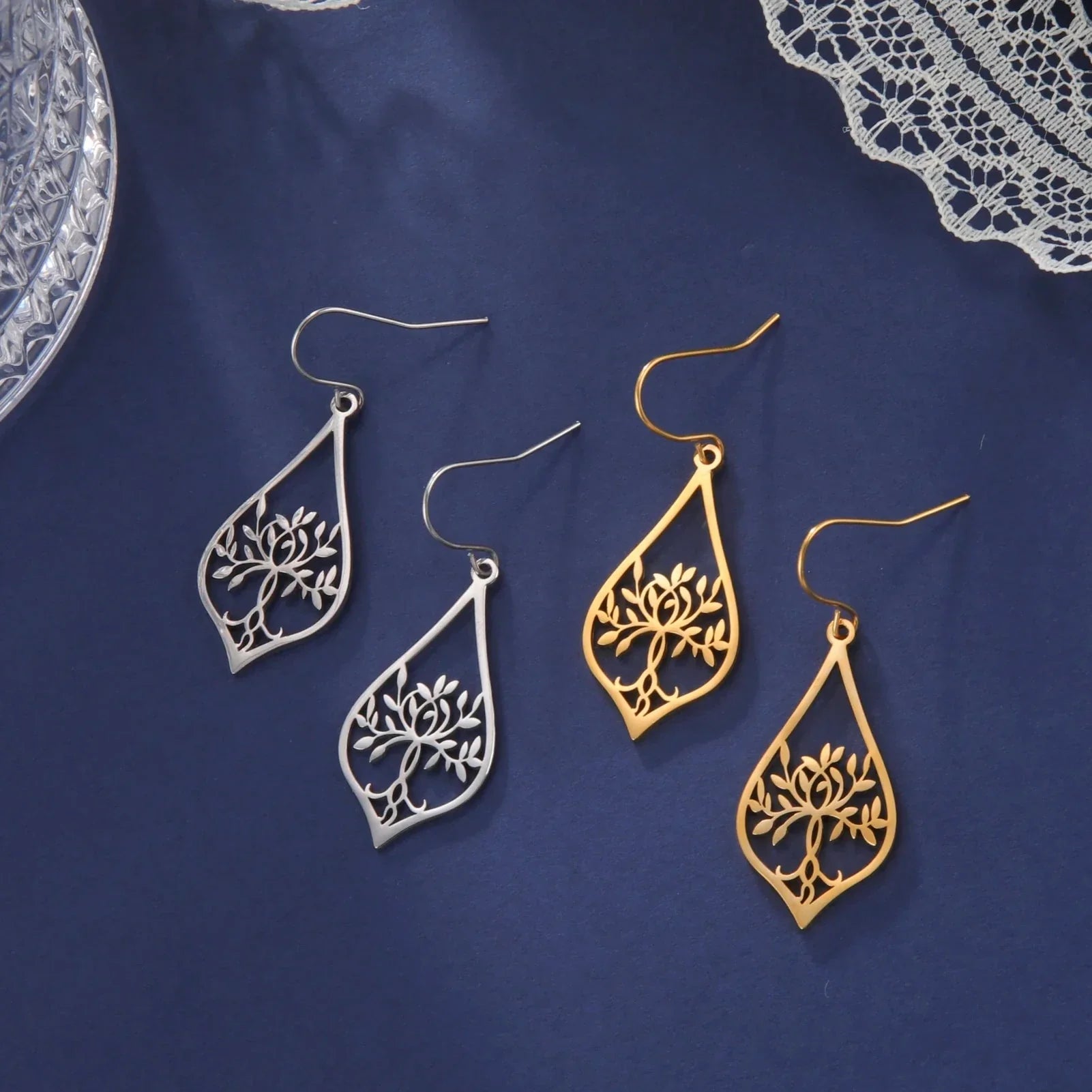 Boucles d'Oreilles Pendantes Ovales Arbre de Vie or