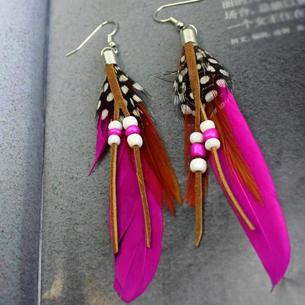 Fjäderörhängen i Apache-stil fuchsia