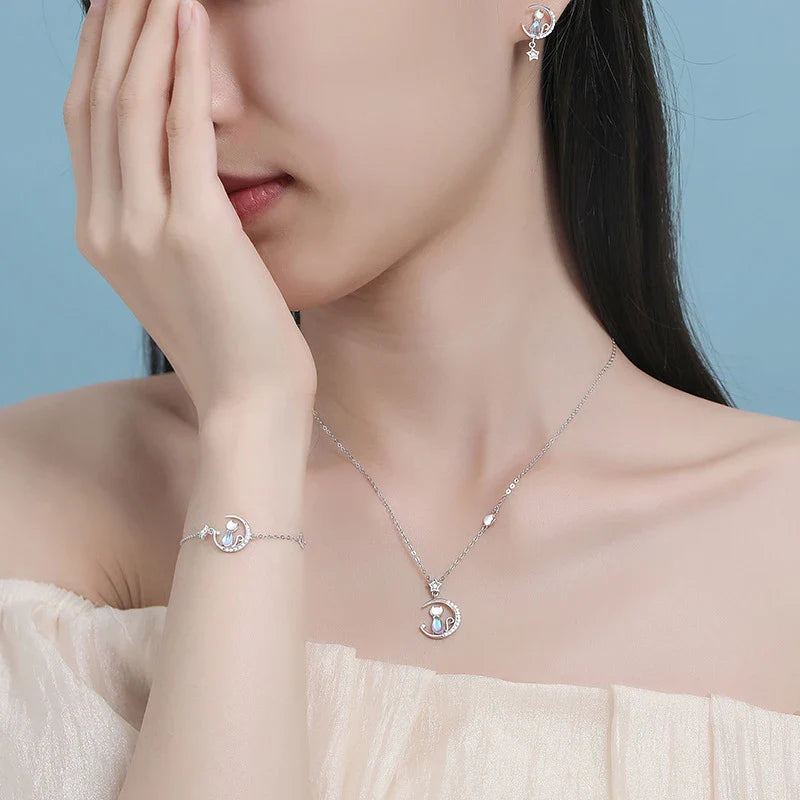 Armbånd med Månekat og Zirkon