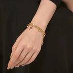 Náramek s křesťanským křížem