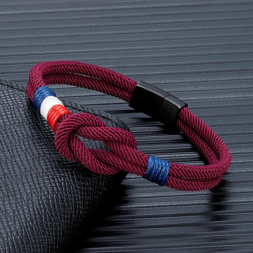 Armband med vinröd repknut