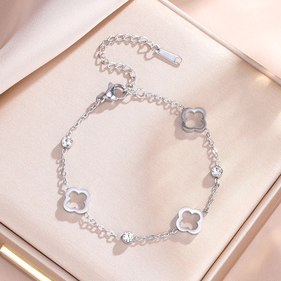 Armbånd med firkløver med 4 blade med sølv zirkon