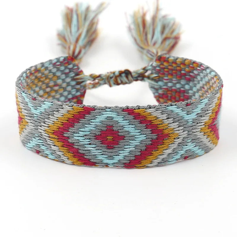 Bred brasiliansk armband med geometriska mönster röd 